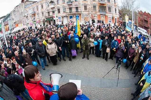 Рада Евромайдана в Днепропетровске призвала власть согласовывать кадровые назначения