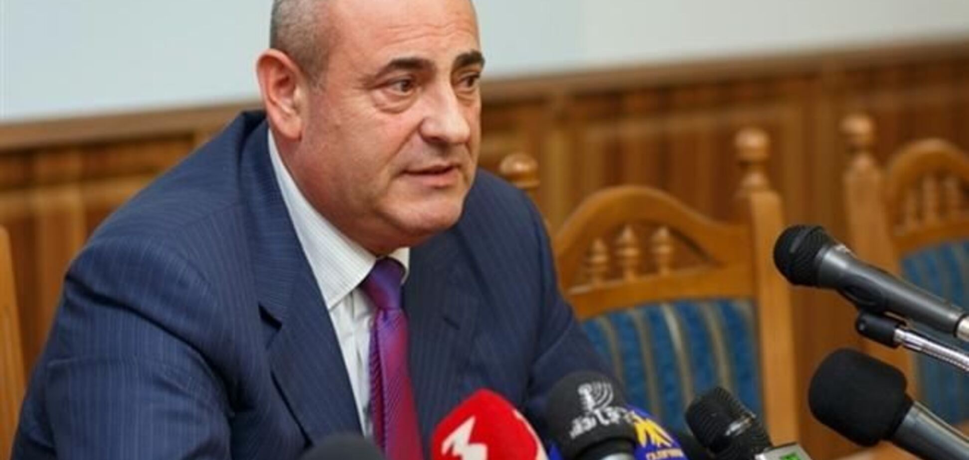 В Ивано-Франковске депутаты выразили недоверие губернатору