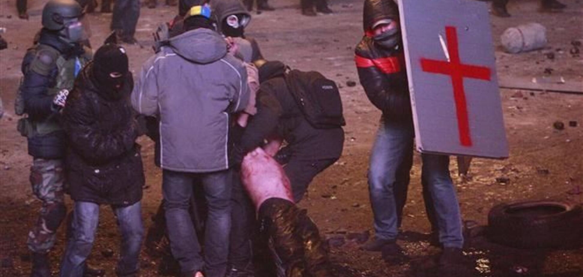 Оппозиция решила законодательно защитить пострадавших на Майдане