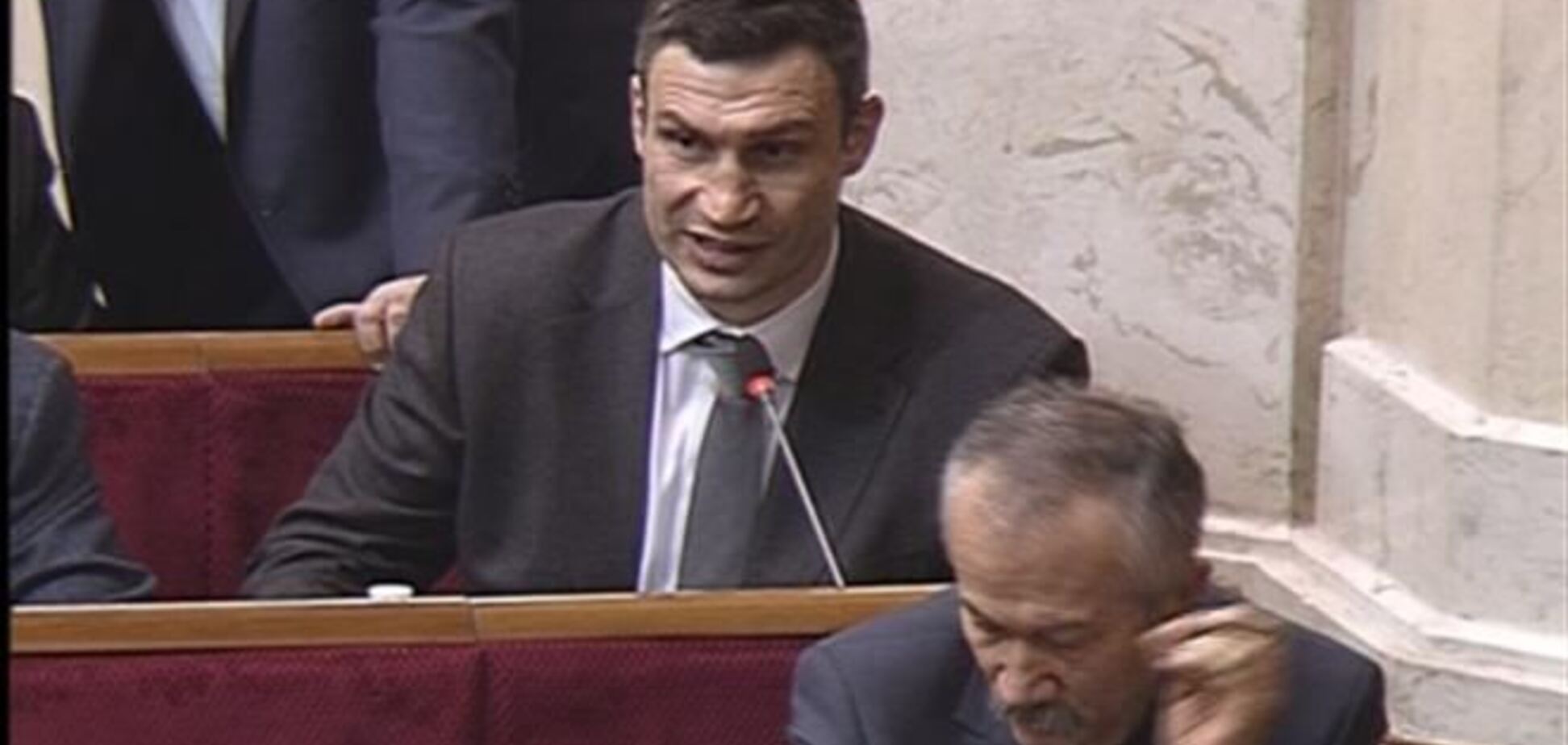 Кличко озвучил предложение оппозиции по возвращению к Конституции 2004 года