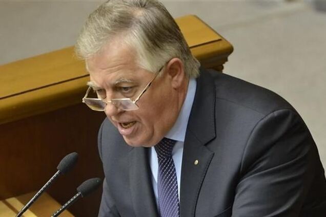 КПУ требует срочно провести конституционную реформу