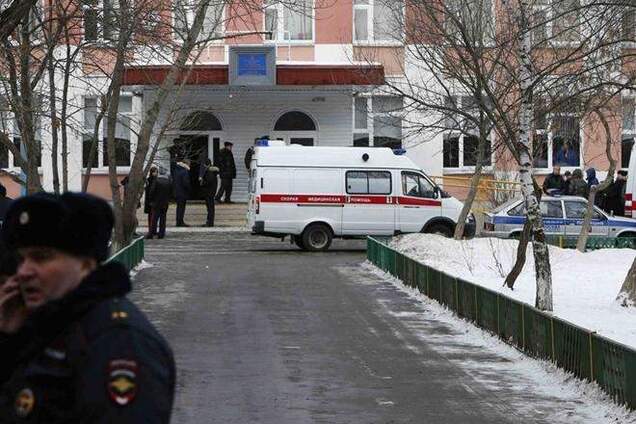 Десятикласника, який стріляв у московській школі, заарештували