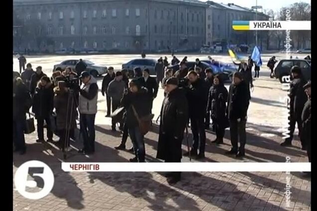 В Чернигове провели автопробег в поддержку Булатова