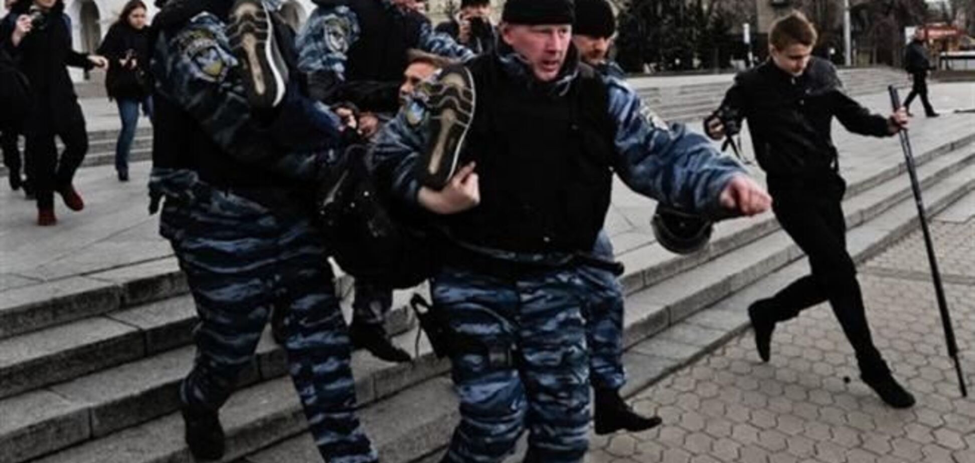 'Беркутовцев' в Киеве учат  сражаться с протестующими - СМИ