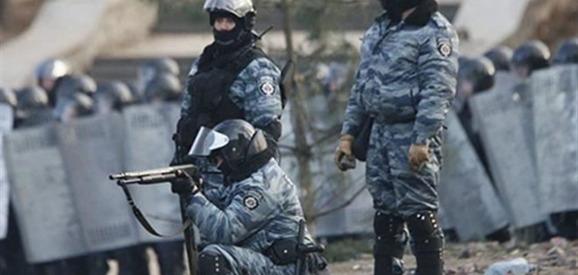 Оппозиция хочет запретить ввоз в Украину милицейских спецсредств