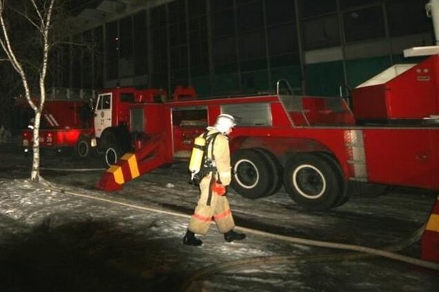 Пожар на киевском ипподроме: горели три этажа