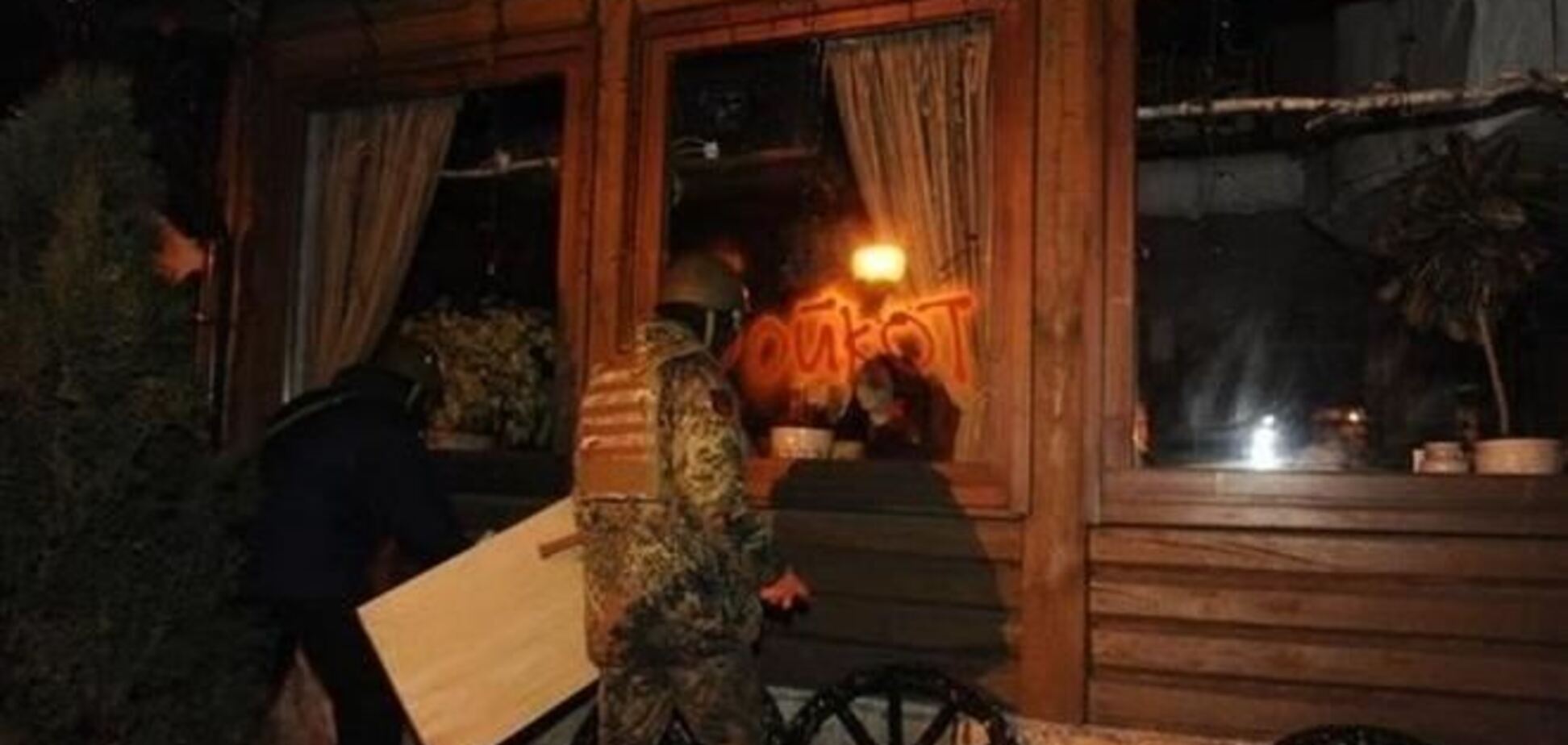 Нападения на киевские рестораны могут быть связаны с партийной принадлежностью владельцев