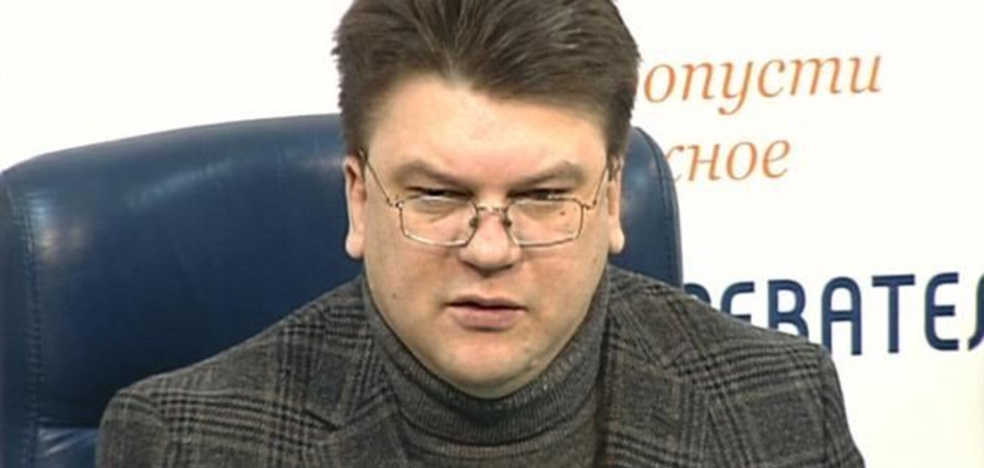 К Конституции 2004 г. надо вернуться немедленно, иначе на улицах будут стрелять – Жданов