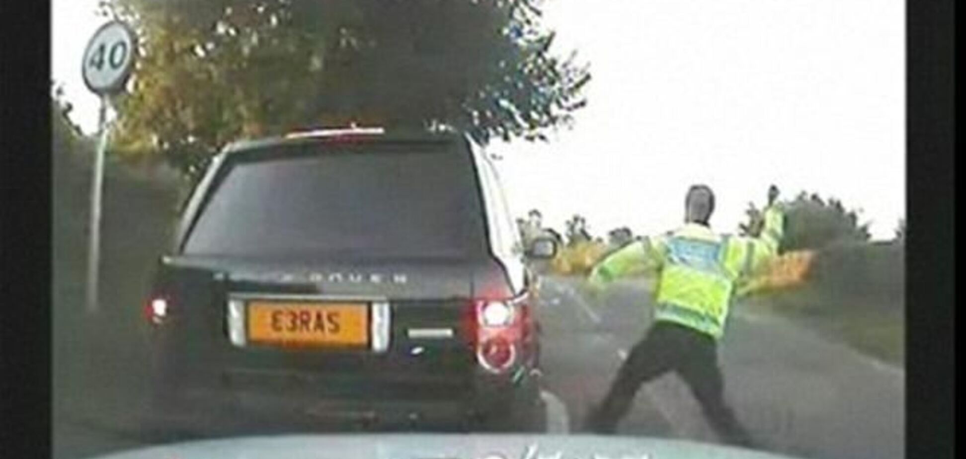 Британский полисмен-звезда YouTube отсудил у полиции $700 тыс.