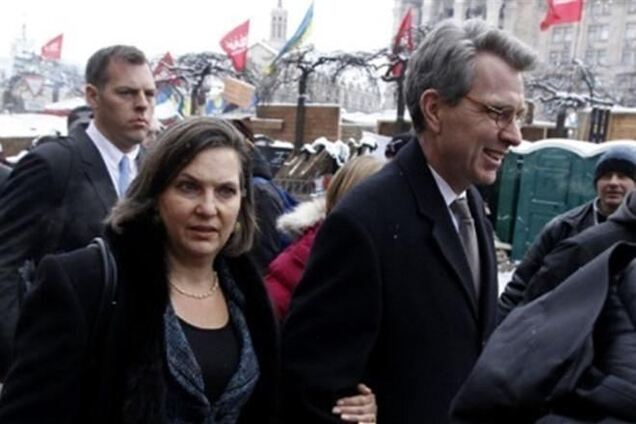 В США считают, что разговор Нуланд и Пайетта записала российская разведка