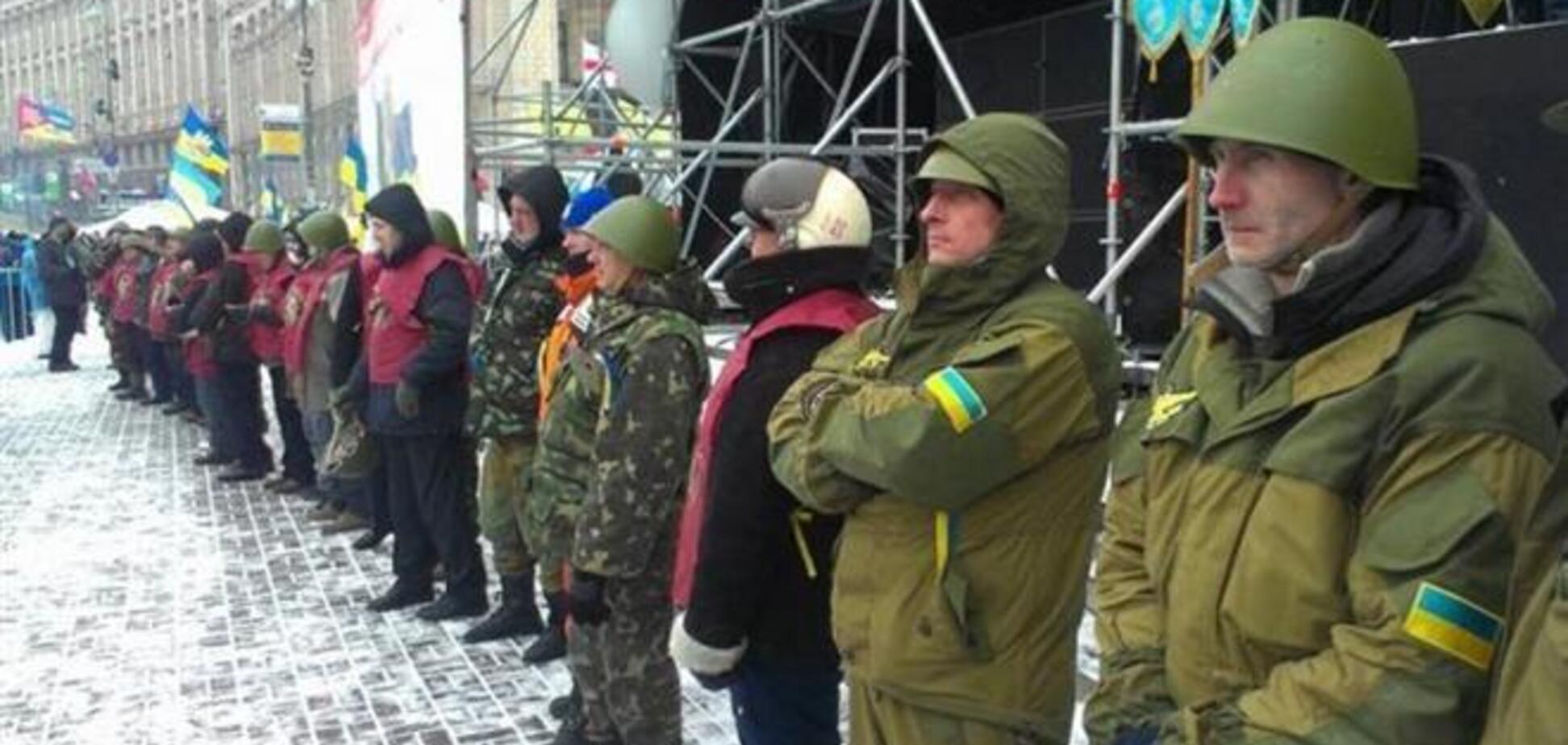 На защиту Майдана вышло более трех тысяч афганцев - нардеп