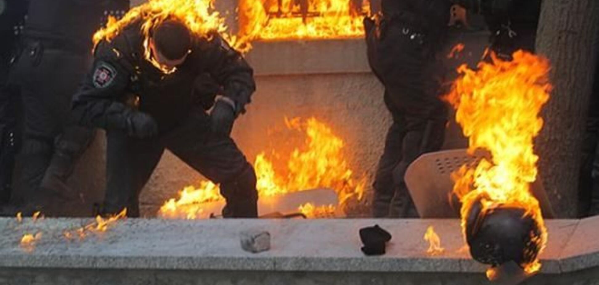 В сети появилось видео интервью горевшего на Грушевского бойца ВВ