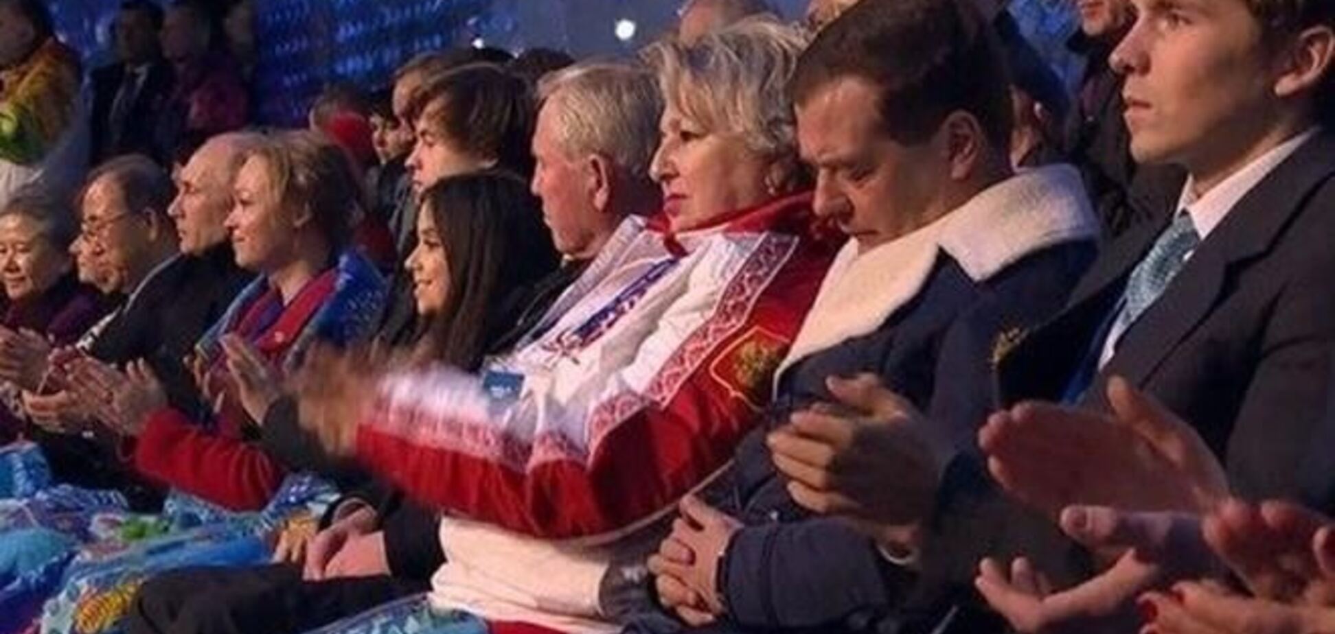 Медведев уснул во время церемонии открытия Олимпиады 2014