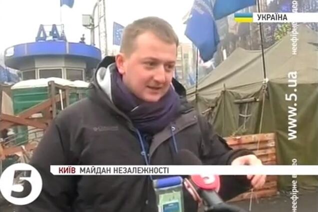 Более тысячи человек собралось для участия в уборке Майдана