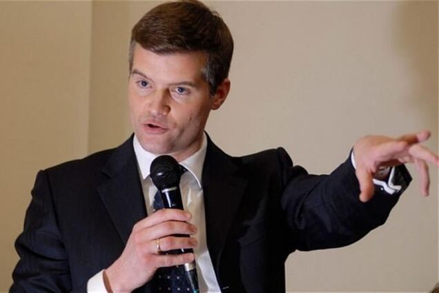 В Британии министр ушел в отставку из-за уборщицы-нелегалки