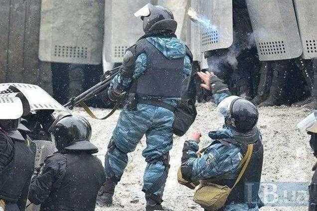 В МВД рассказали, чем вооружена милиция на Грушевского