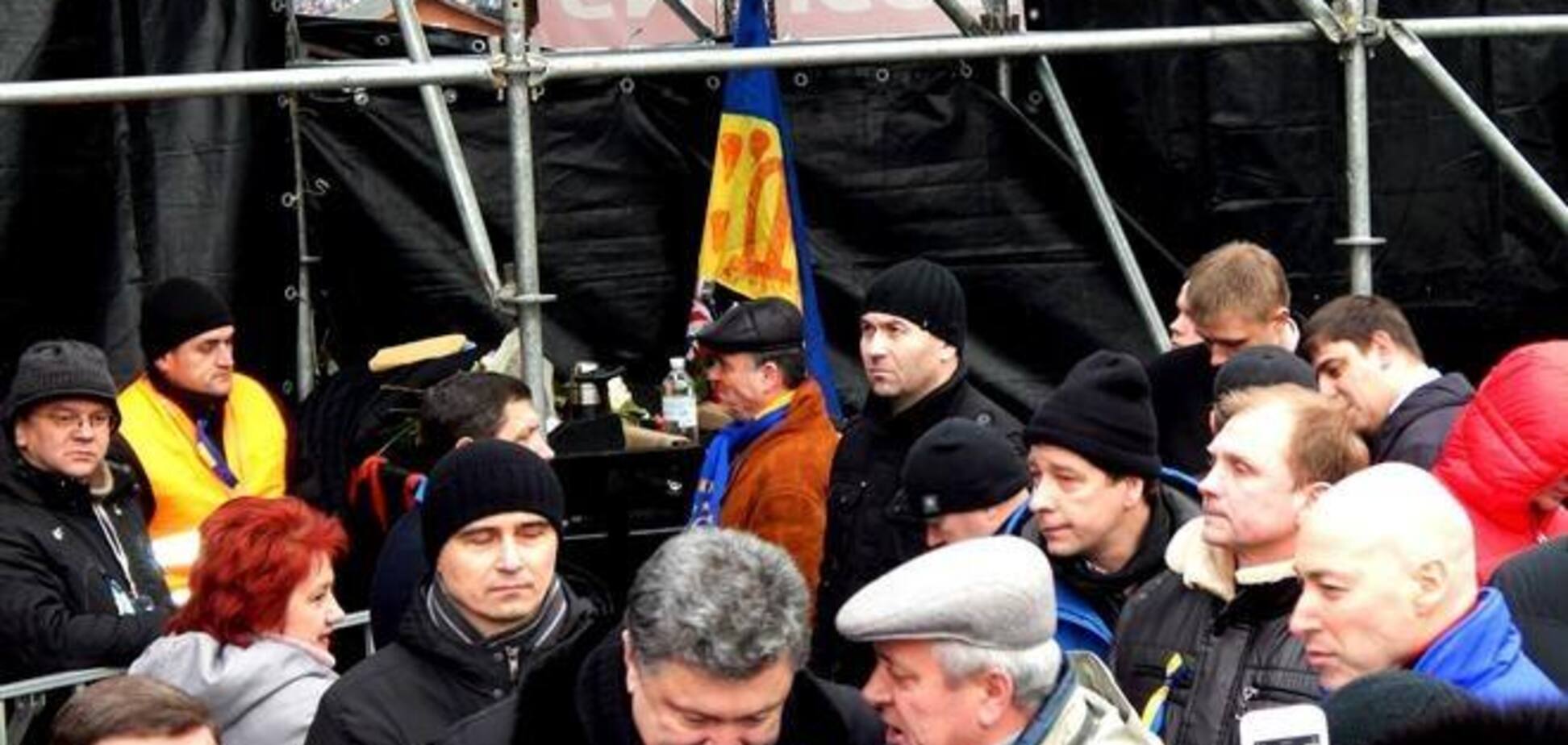 Под арестом остаются 49 активистов Евромайдана – Порошенко