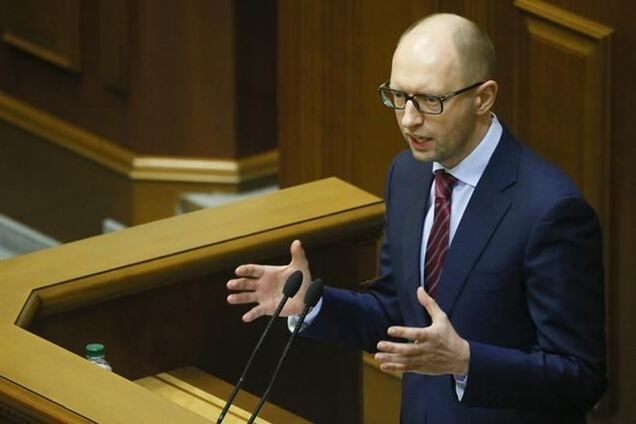 Новые власти Украины будут выполнять cвои обязательства, заверил Яценюк