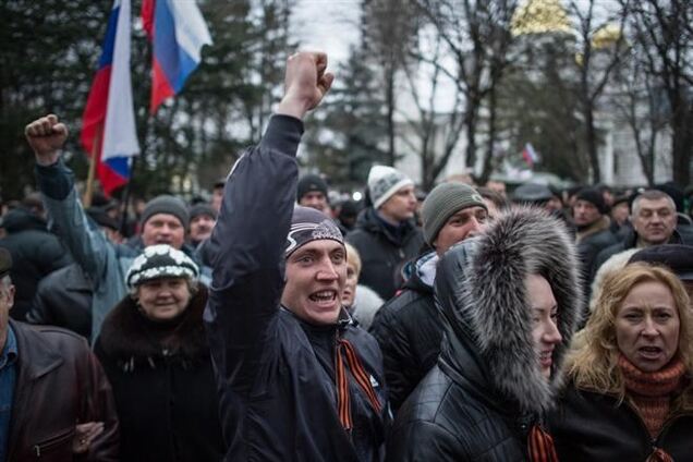 Госдеп США рекомендует американцам не ездить в Крым, Донецк и Харьков