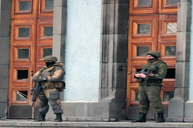 Янукович підтримав введення військ до Криму