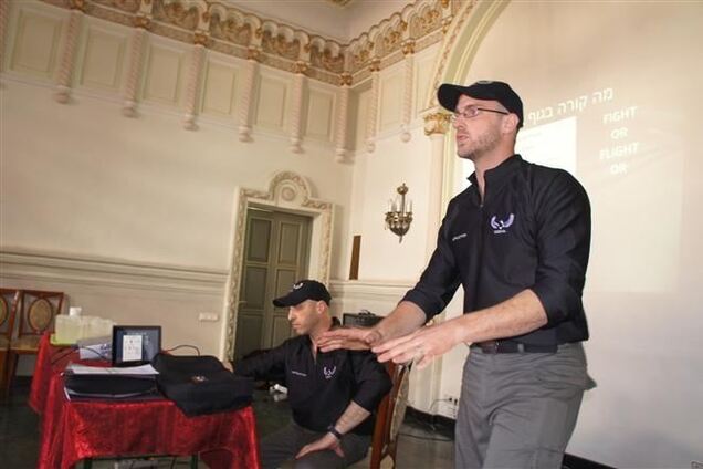 Евреев Киева уже учат самообороне