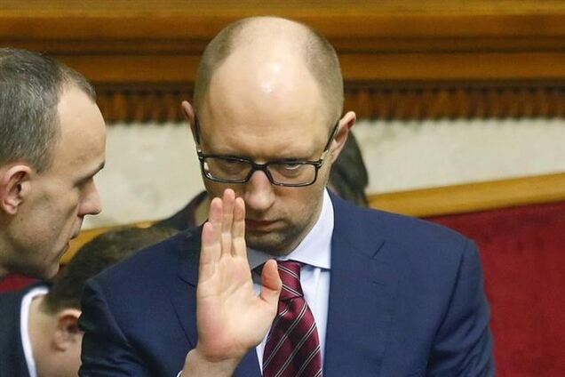 Яценюк сократил 20% работников в каждом министерстве и ведомстве