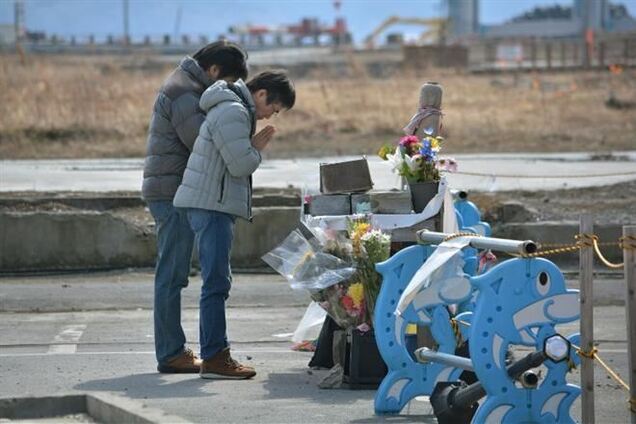 Япония вспоминает жертв цунами и трагедии на Фукусиме