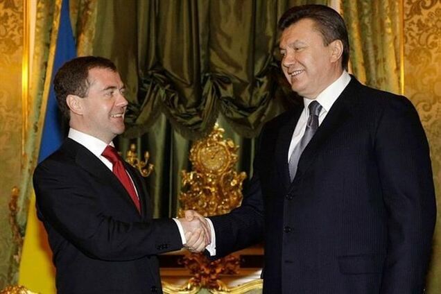 У Ростов-на-Дону, де виступить Янукович, прилетить Медведєв