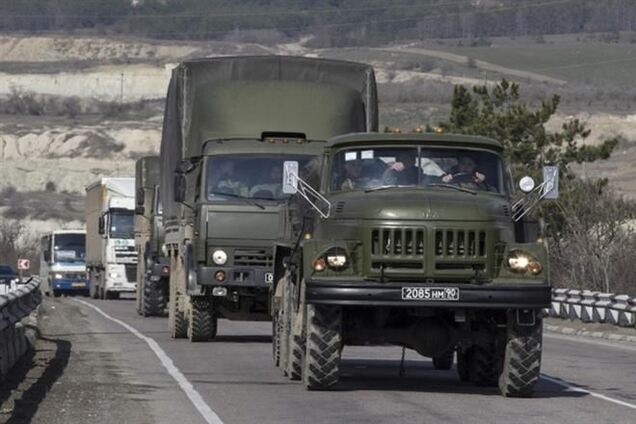 К Евпатории движется колонна российской военной техники - источник