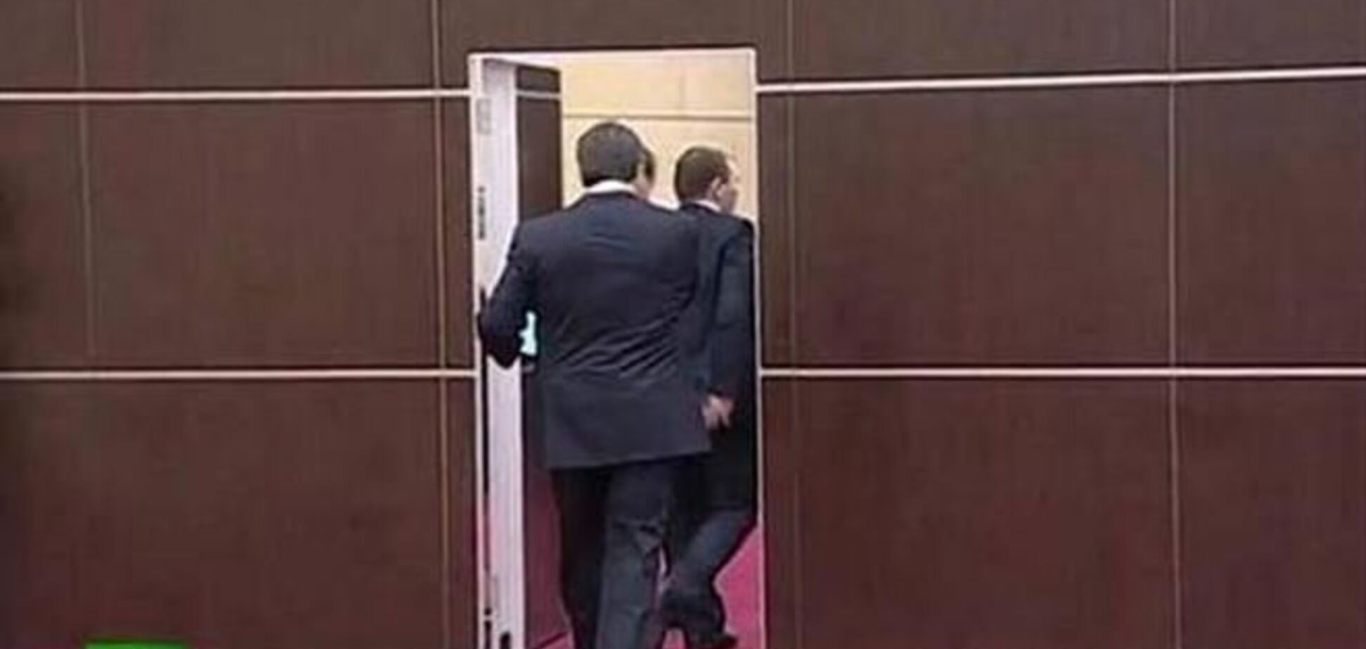 Как в Facebook встретили выступление Януковича: подборка цитат и фотожаб