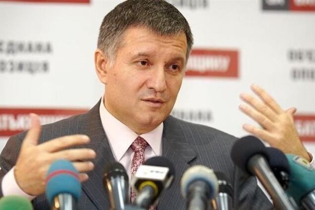 Аваков відмовився від депутатства і вважає крісло в МВС 'Голгофою необхідності'