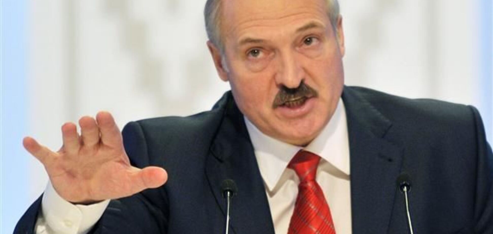 Лукашенко предложил Путину разместить в Белоруссии 15 российских военных самолетов