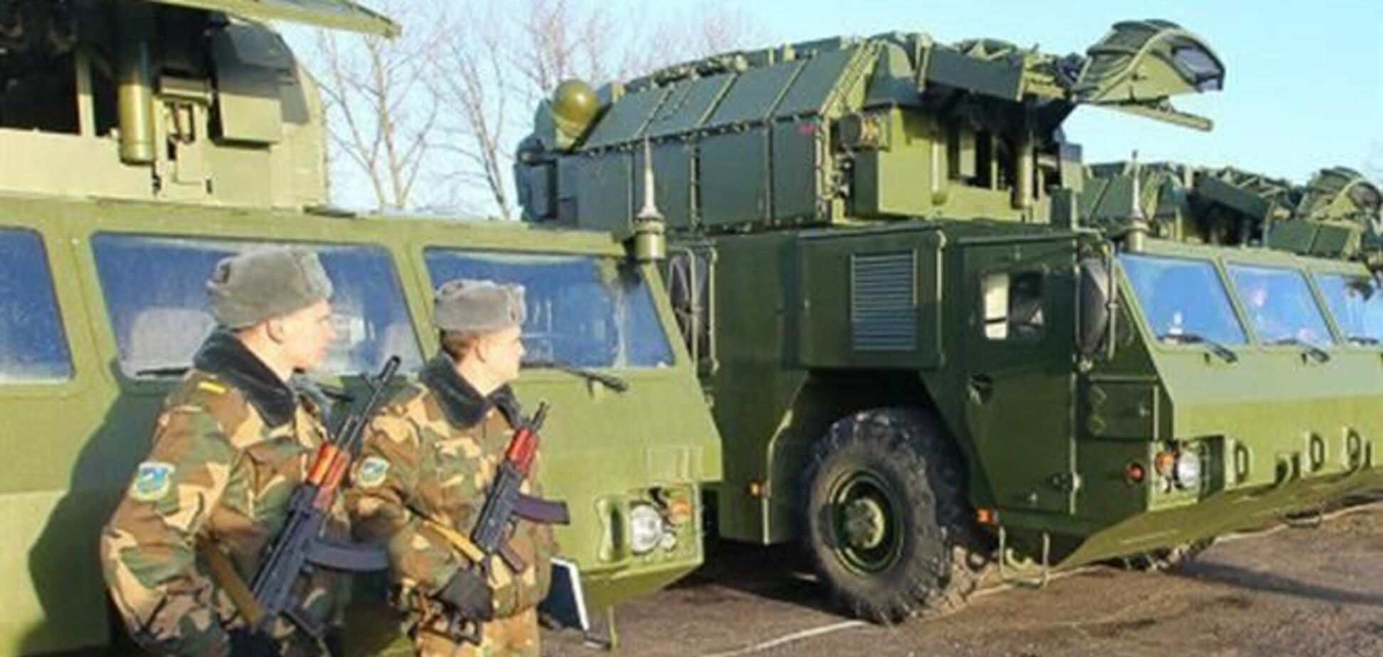 Українським військовим в Криму пропонують продатися, інакше - штурм