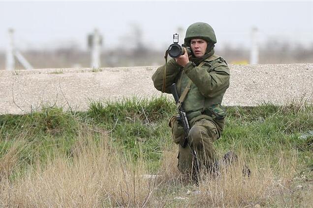 Люди с гранатометами окружили склад боеприпасов под Севастополем