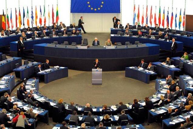Европарламент может одобрить пакет помощи Украине на 11 млрд евро