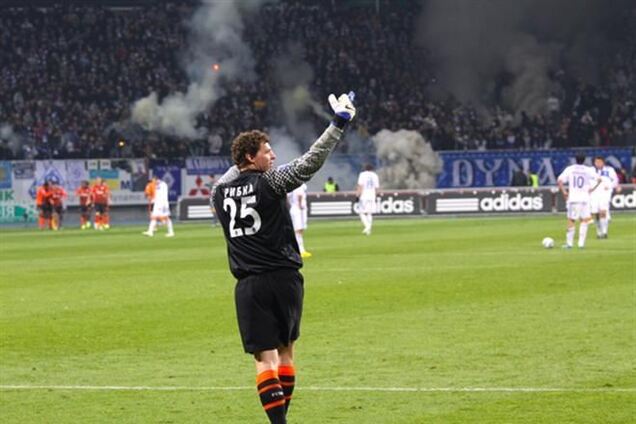 Вратарь 'Динамо' Рыбка: я показывал средний палец не фанатам, а трем идиотам