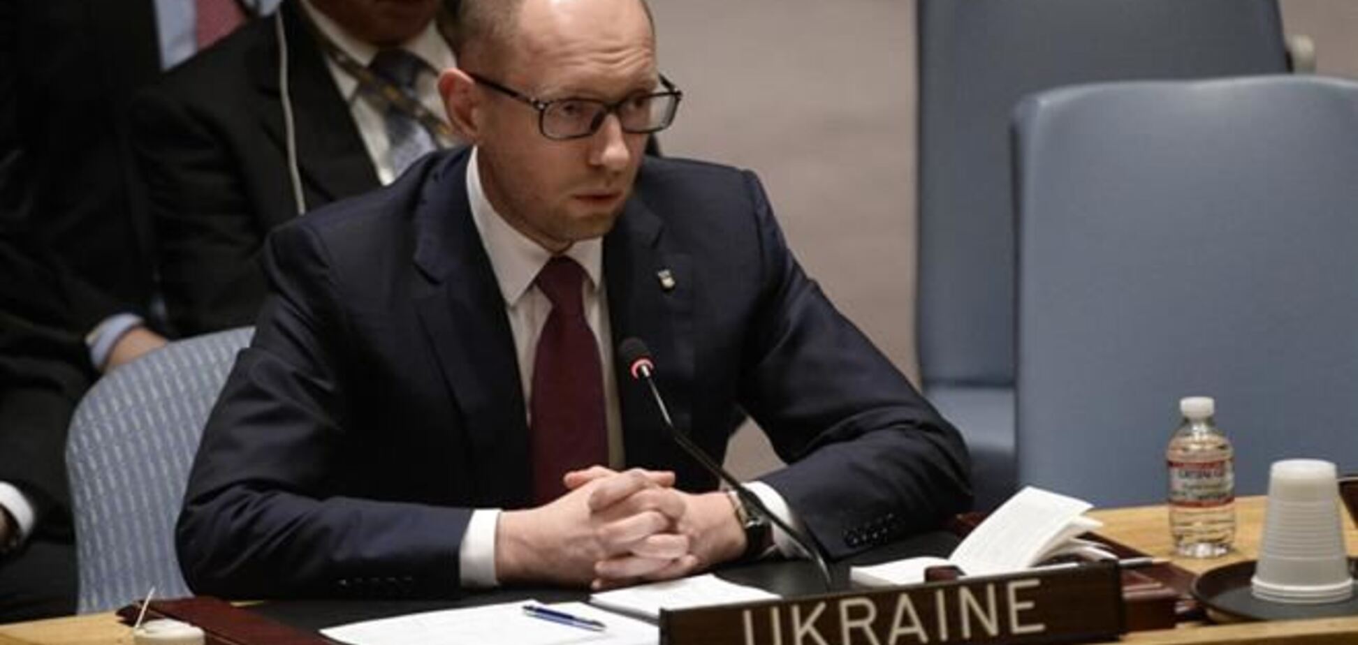 Яценюк: агрессия РФ в Крыму не имеет никаких причин и предпосылок