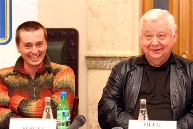 В списке поддерживающих Путина российских артистов уже 302 человека