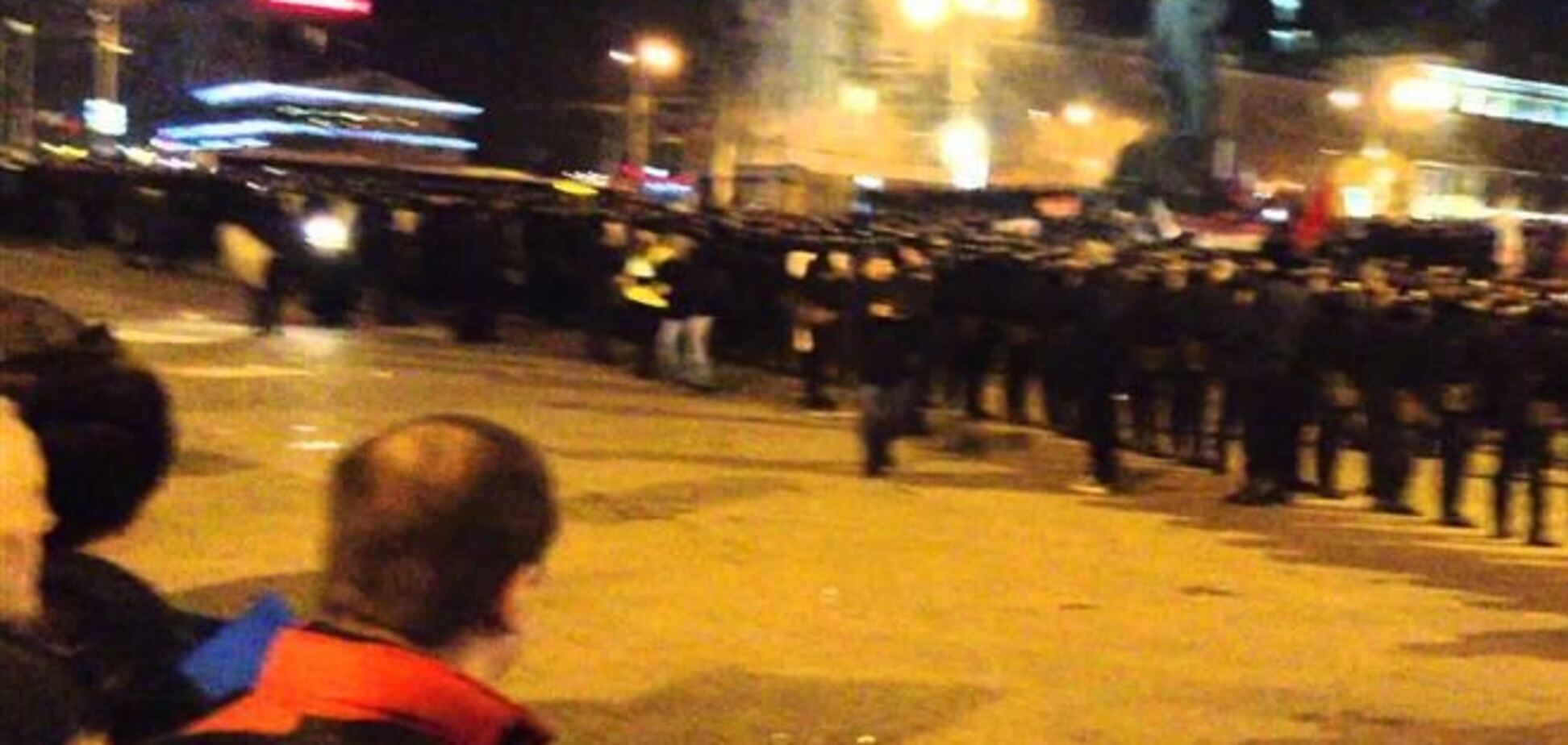 Пророссийские активисты взяли в осаду окружной админсуд Донецка