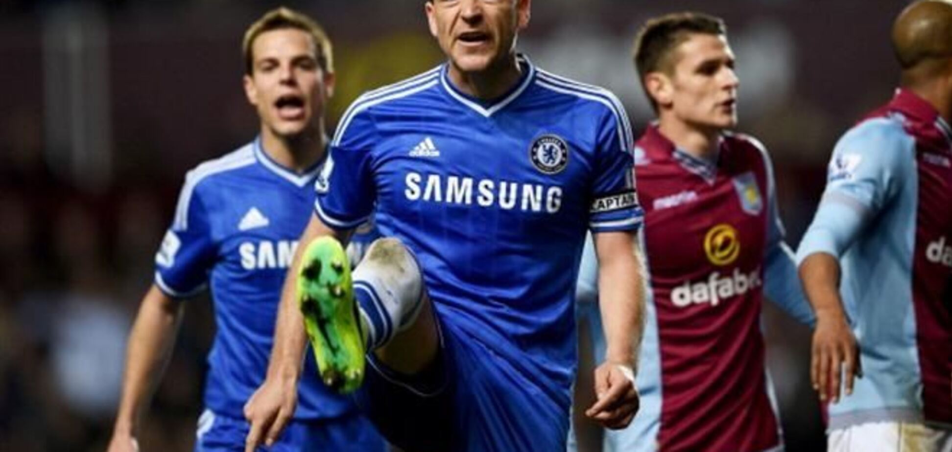 'Челси' в меньшинстве проиграл 'Астон Вилле'
