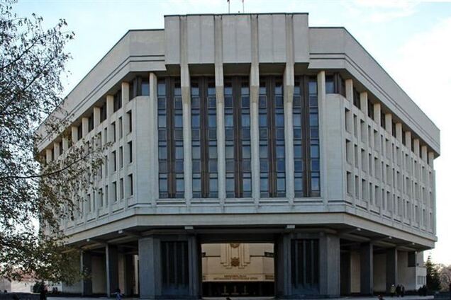 Рада розпустила парламент Криму