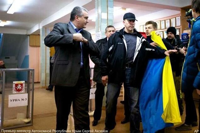 На участок, где голосовал Аксенов, не пустили иностранные СМИ