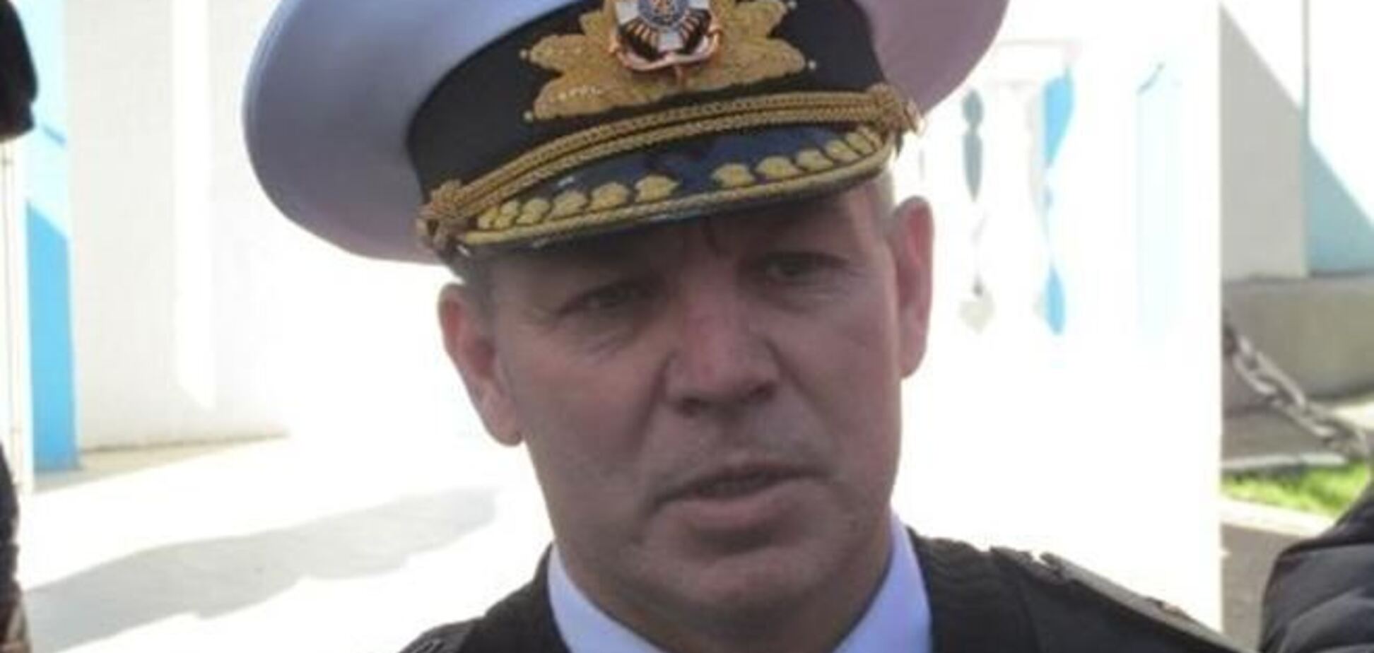 Командующий ВМС Украины призвал крымчан не допустить насилия