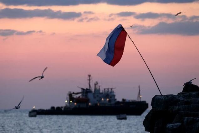 Севастополь проголосовал за выход из Украины и переименовал горсовет