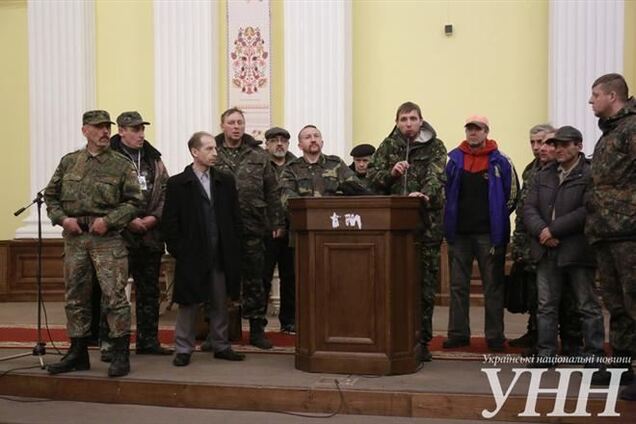 Сотники самооборони не змогли домовитися про майбутнє Майдану