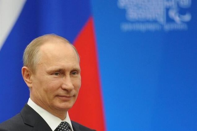 Путин начал присоединять Крым к России