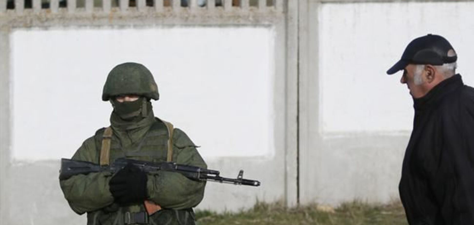 Глава Генштабу закликав РФ припинити блокаду військових частин у Криму