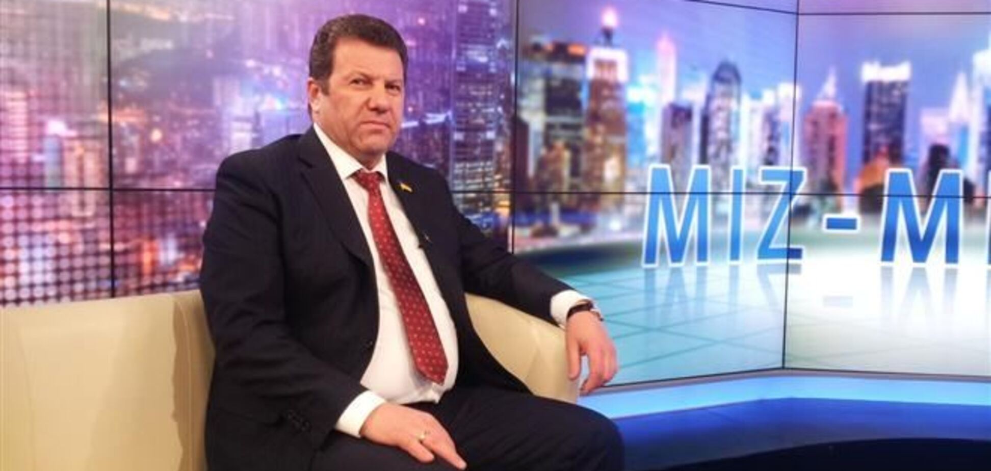 Неизвестные захватили представительство президента в Крыму