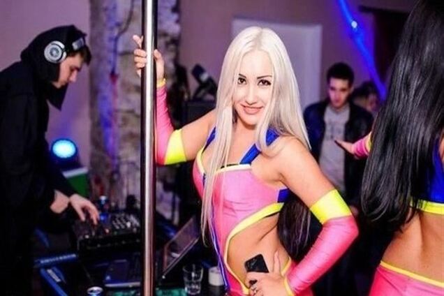 Скандальная луганская сепаратистка и Pj-танцовщица сбежала в Россию