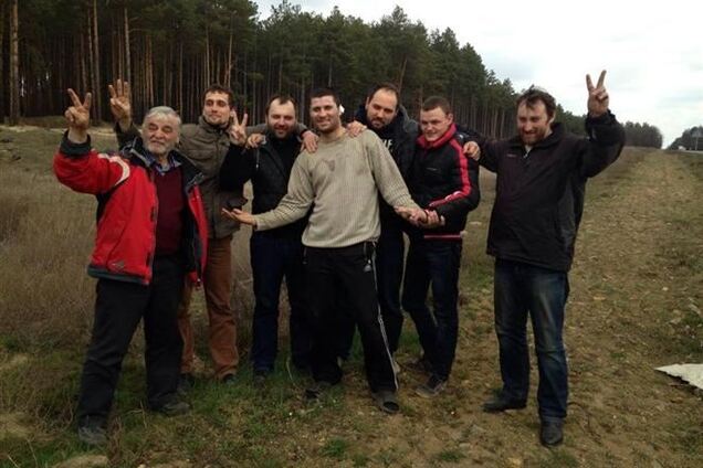 Появились фото освобожденных крымских заложников